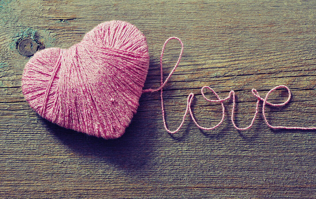 Love Pink Heart Canvas Wall Art Picture Print - all sizes