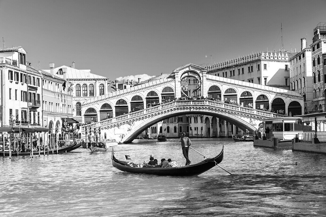 Rialto Bridge In Venice CANVAS WALL ART Picture Print Black and White