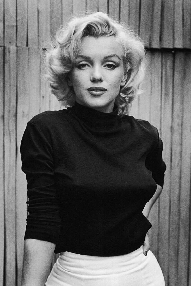 Marilyn Monroe Fashion Shoot  Canvas Wall Art Picture Print - A0, A1, A2