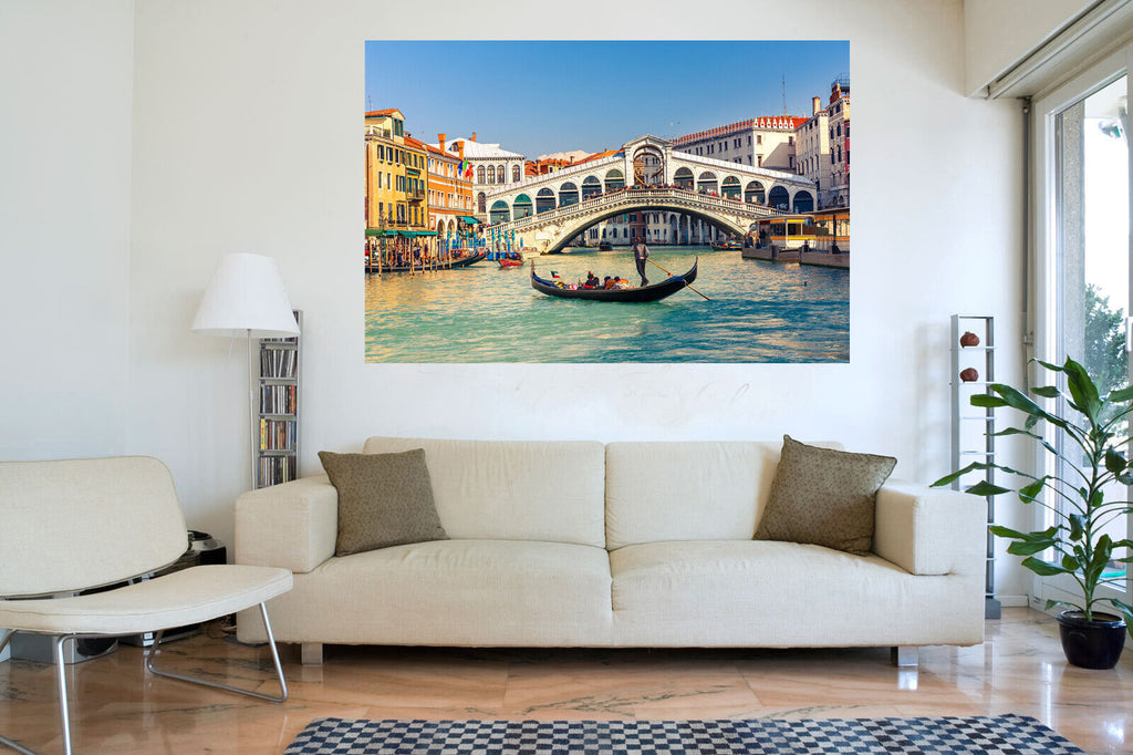 Rialto Bridge In Venice CANVAS WALL ART Picture Print - Coloured