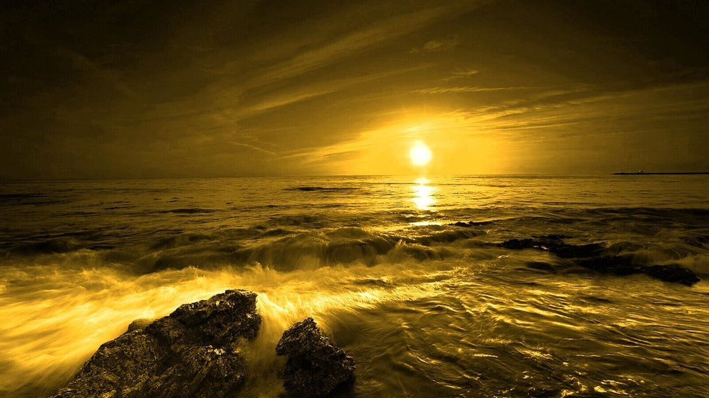 Sunset Over The Ocean seascape Yellow Canvas Wall Art Picture Print